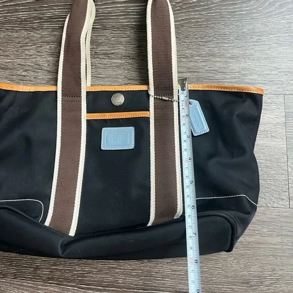 Vintage Coach Hampton Tote Black - Picture 4 of 12